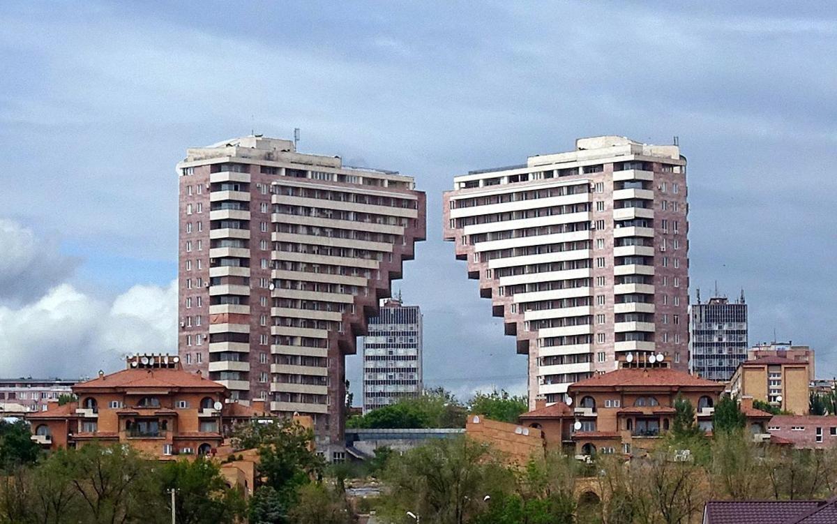 Modern Apartment Near Komitas Ave. Yerevan Exterior photo